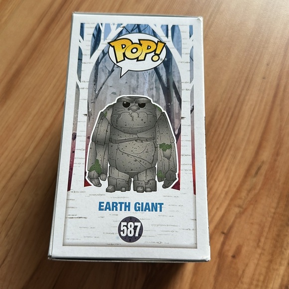 Funko Frozen II Earth Giant Gray Vinyl‎ Figure - Picture 5 of 5